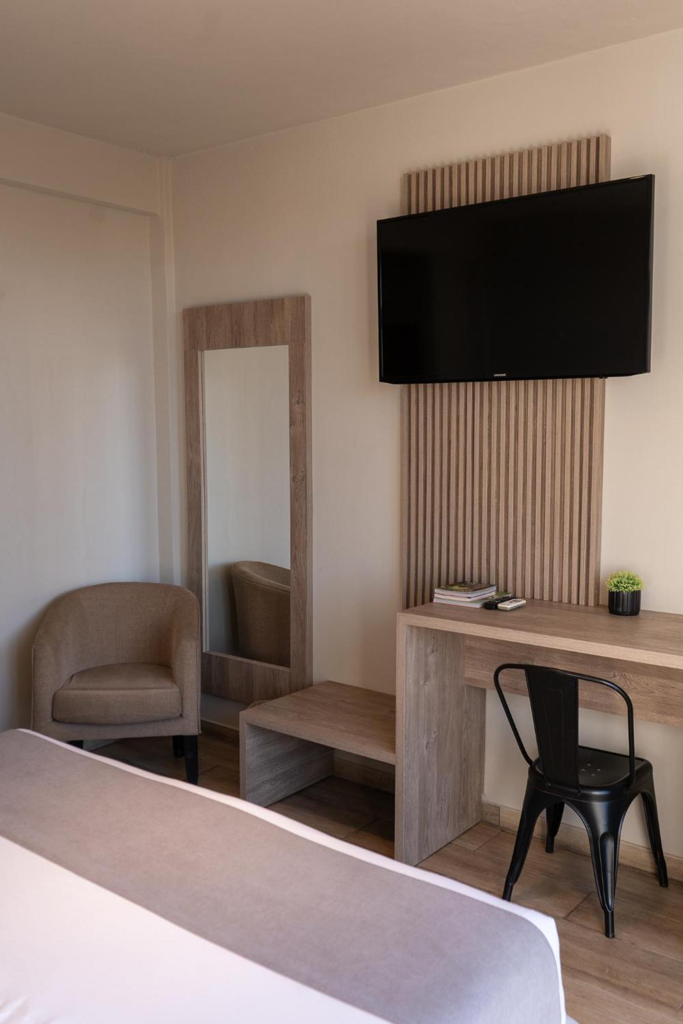 Hotel City Posadas Eksteriør billede