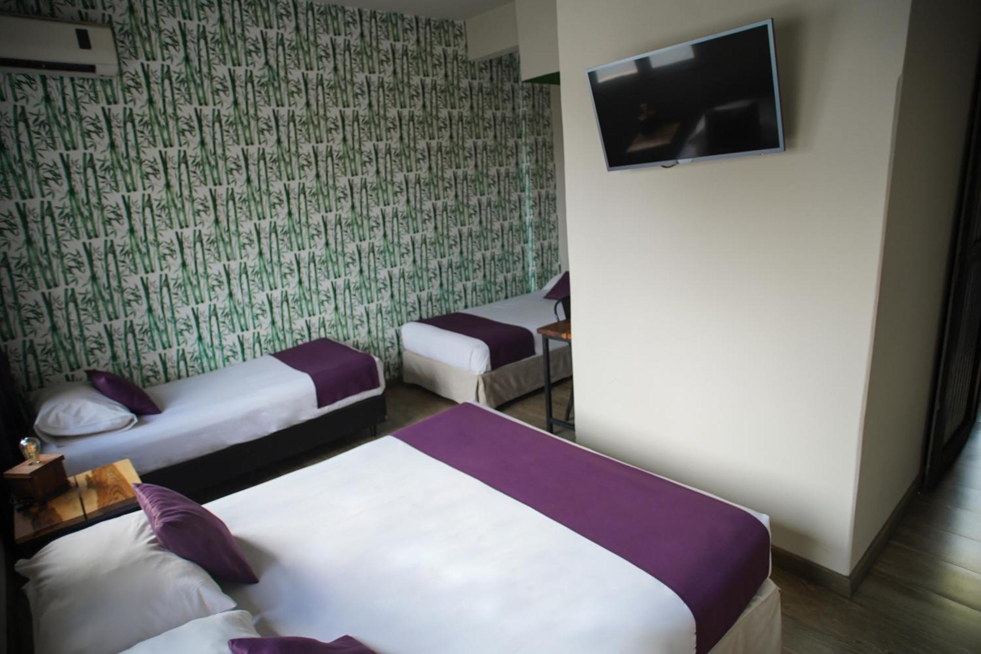 Hotel City Posadas Eksteriør billede